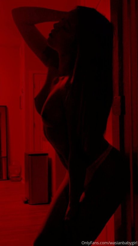 amateur blonde onlyfans top gallery