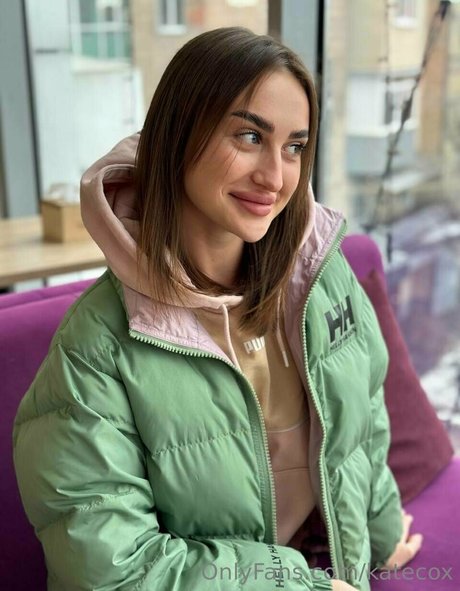 amateur blonde onlyfans best picture