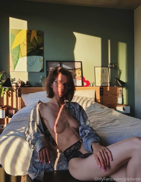 Pikdame pornstar pretty photo