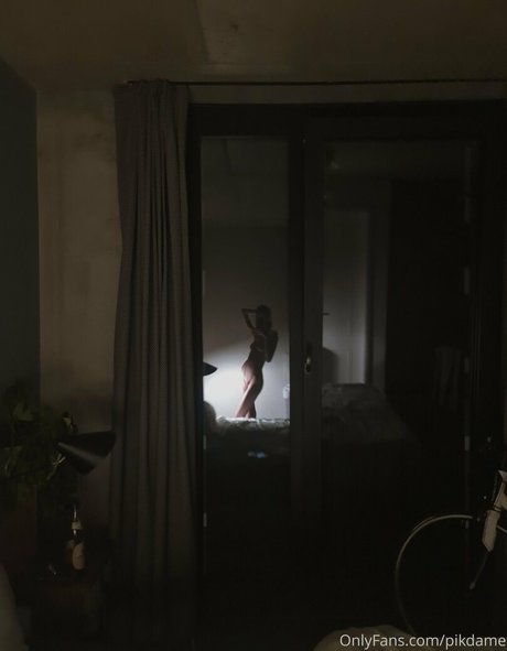Pikdame star nude photos