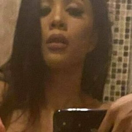 beautiful face onlyfans free porn archive