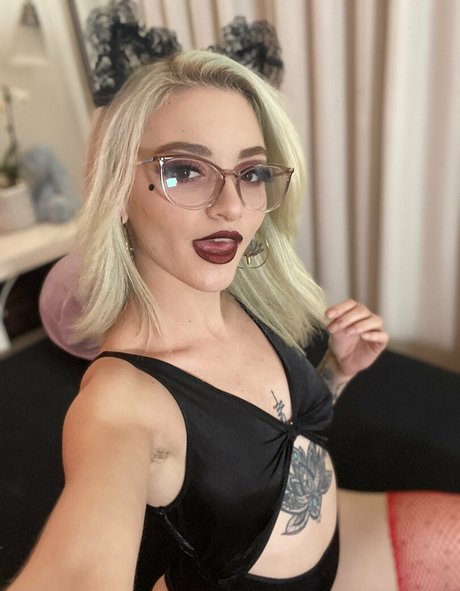 pov threesome onlyfans beautiful nude archive