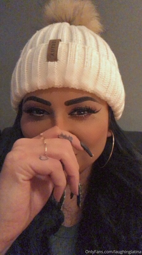 laughinglatina Profile Pic