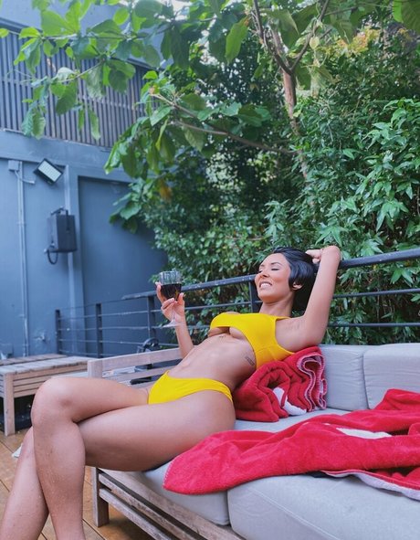 tsnargesa pornstar hd gallery