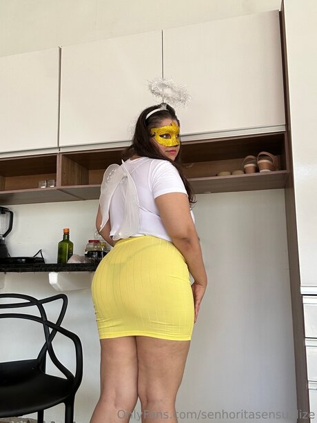 senhoritasensualize model pornographic pic