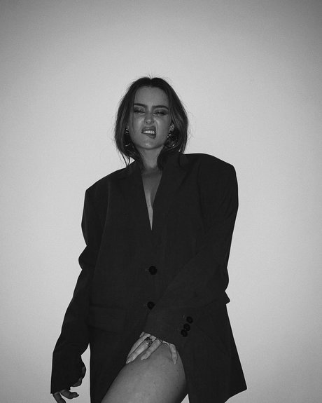 nerdy teen onlyfans free naked images