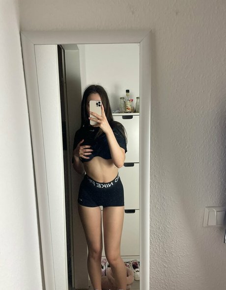 leyla free star sexy pics