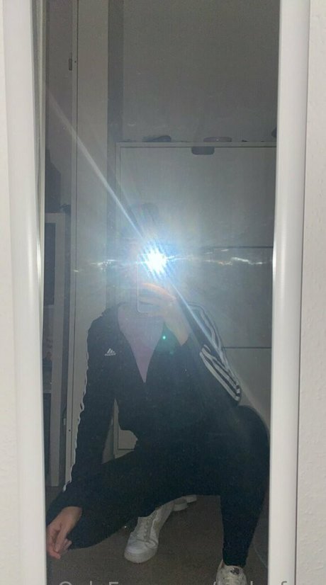 leyla free star top photos