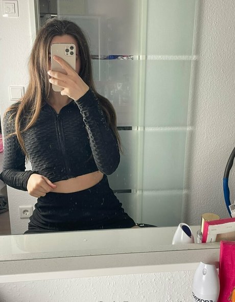 leyla free sex model archive