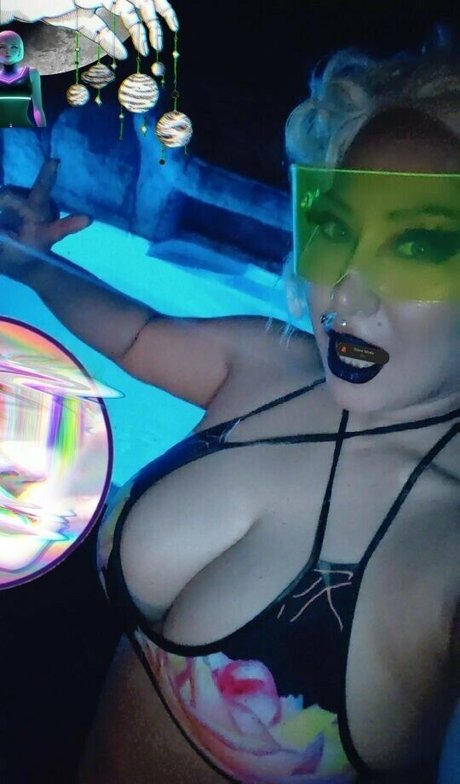 TechNoirCandy pornstar erotic photos