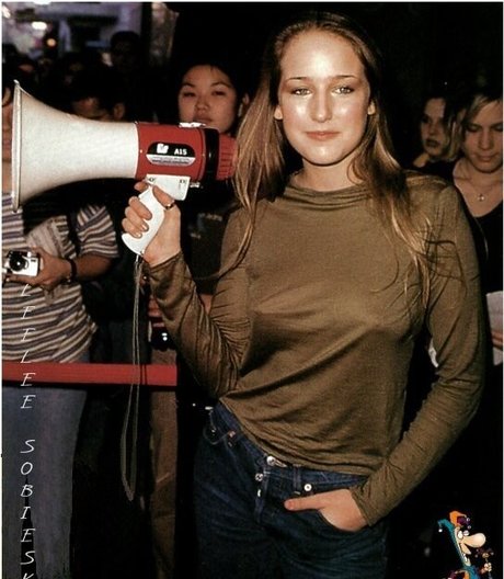Leelee Sobieski xxx star img