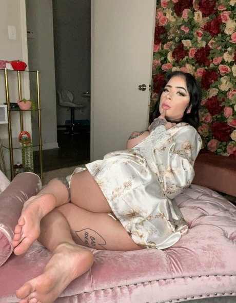 faithvixxen hot star image