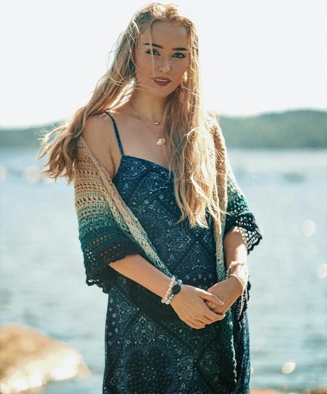 Idapod sex model photos