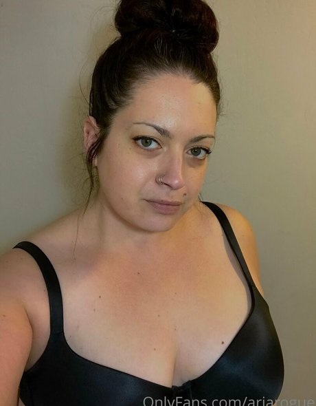 ariarogue pretty pornstar archive