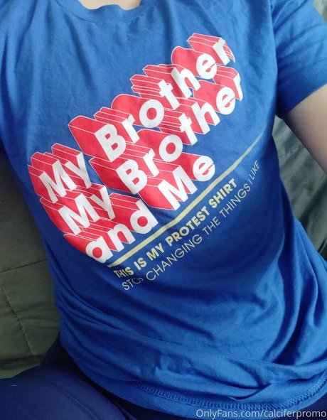 calciferpromo pretty model pic