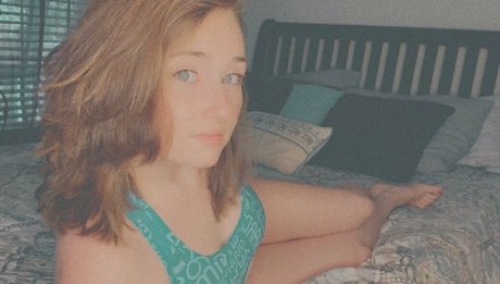 liittleladyfree exclusive pornstar pics