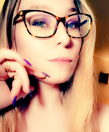 Your Royal Majesty_ nude star pics