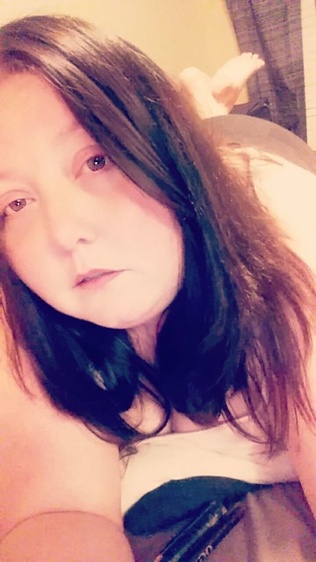 Sara D art model gallery