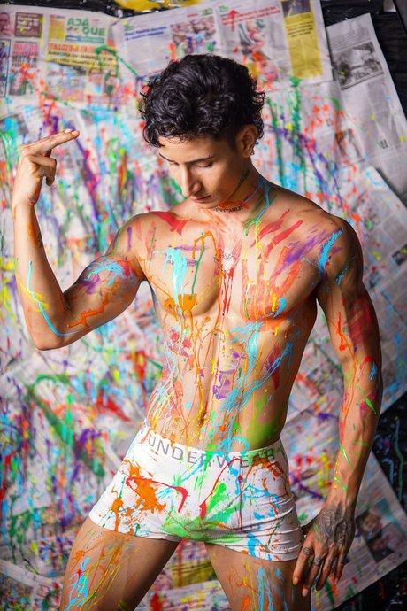 SAOS hot actress pictures