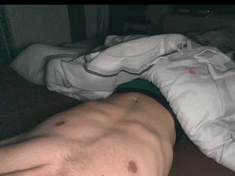 shaved onlyfans free naked pictures