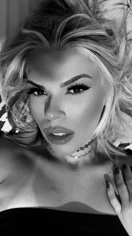 Shantal pretty star gallery