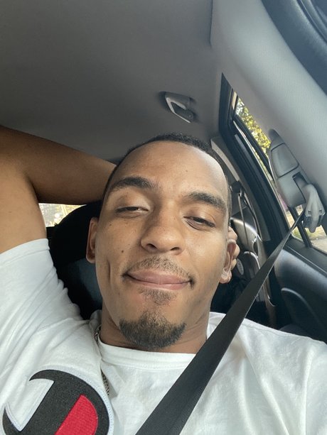 Savage Booty Eater star nude pic