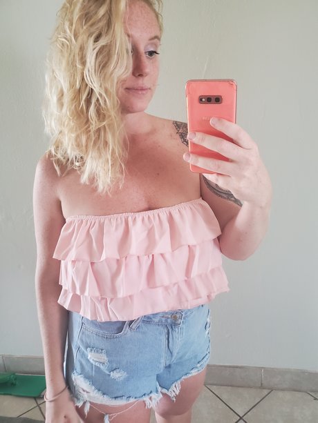 Rebecca Sue pornstar top picture