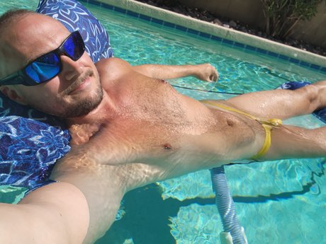 YourCodeMan pretty model image