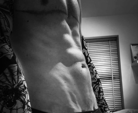 _Taylor Winters_ nice actress photo