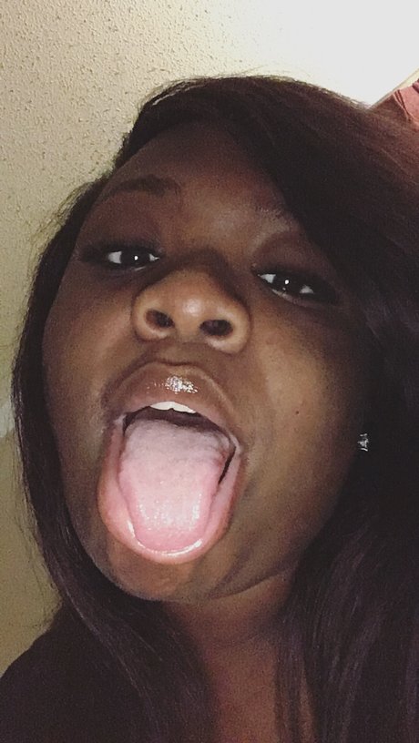 T Sexy pornstar sexy img