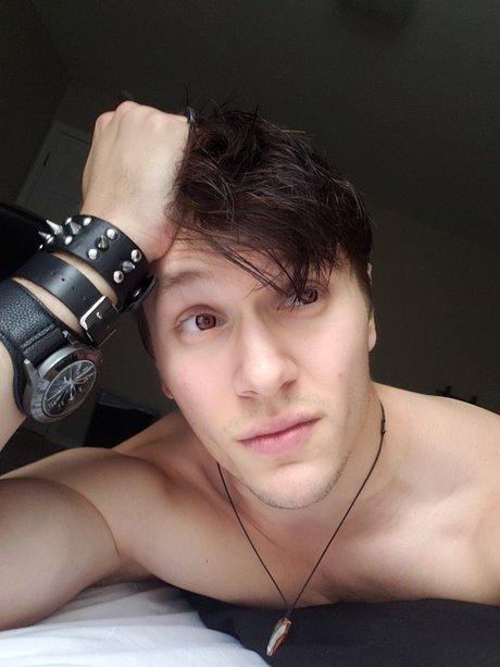 TryToFlyMike star hot galleries