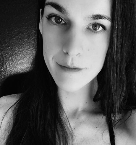 TS Mai Louve model nude archive