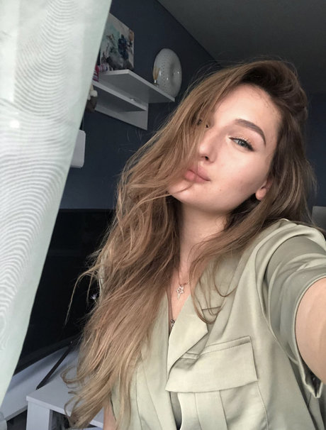 Ilona Korona star beautiful picture