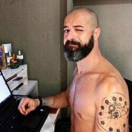 Everton Luis star nudes images