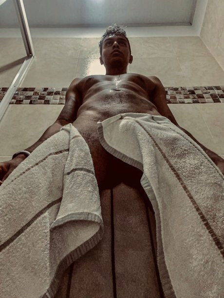 Mauricio Grueso beautiful model pics