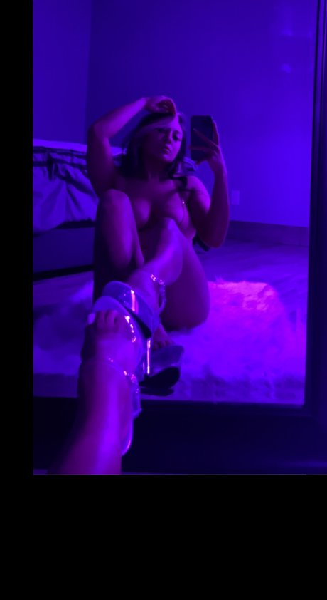 Valeria Sucia model sex images