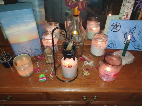 Brit Caye model art galleries