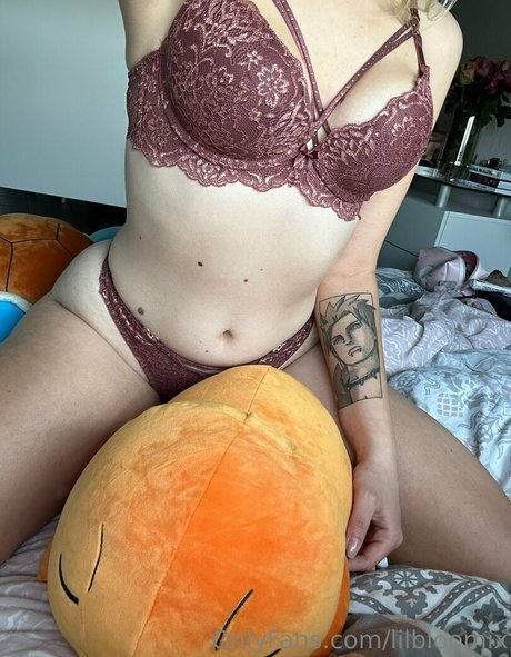 lilbloomix model porn pics