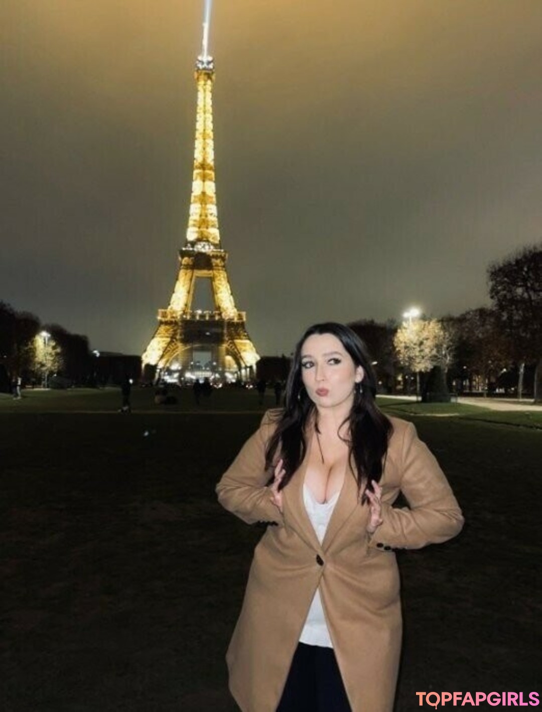 busty redhead onlyfans sexy nudes pictures