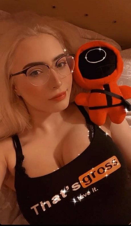 Athena Cosplay model sexy gallery