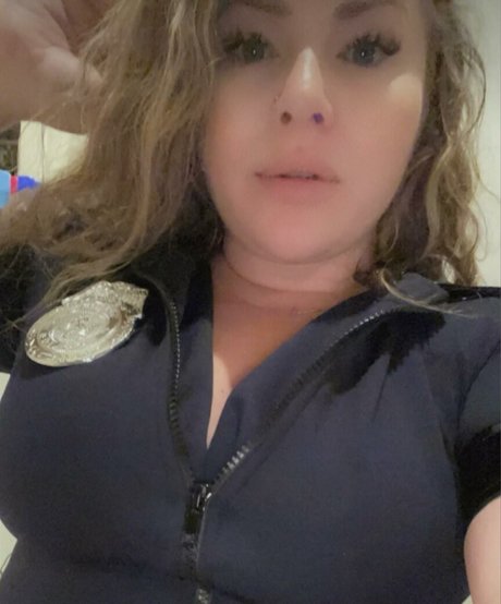 notyouraverage art model pictures