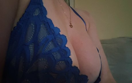 hard nipples onlyfans free photos