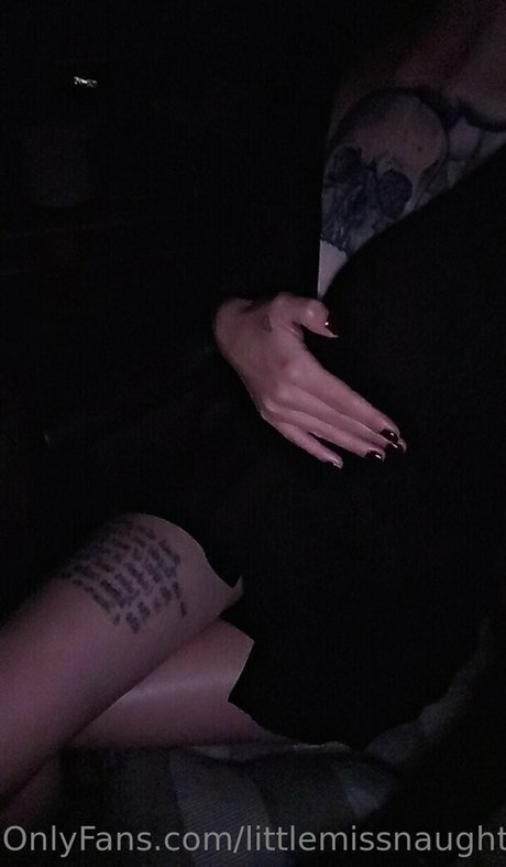 littlemissnaughtytw model top gallery