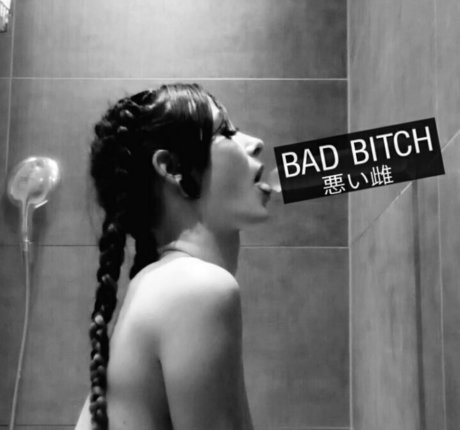 littlemissnaughtytw star hot pic