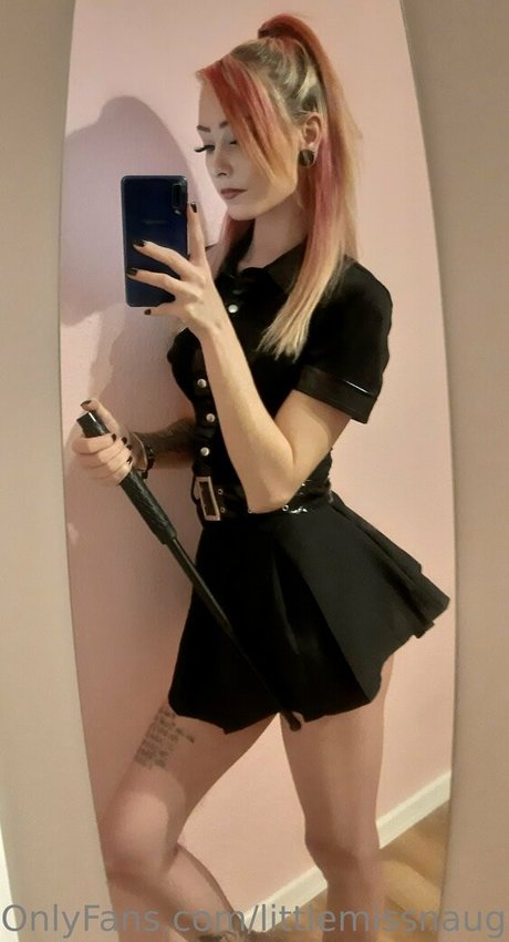 littlemissnaughtytw pornstar sexy images