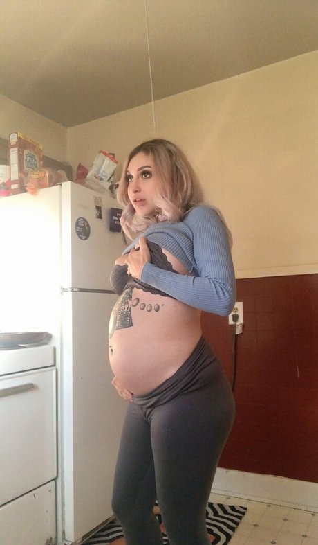 yoga onlyfans pretty picture