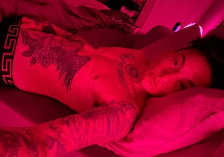 nikkihearts model free picture