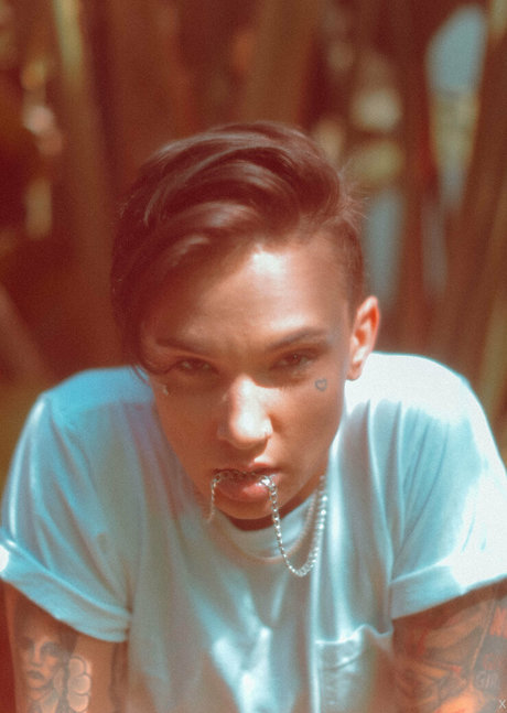 nikkihearts adult model images