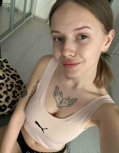 popular trans onlyfans hd picture
