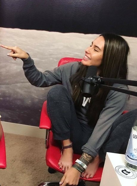 Khalyla Kuhn star free image